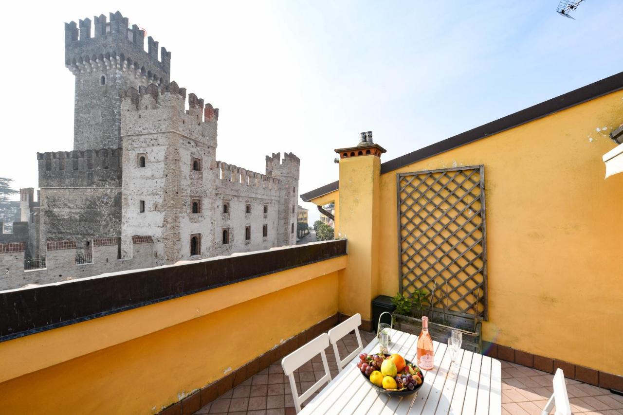 Sunset Apartment Home & Terrace Сирмионе Экстерьер фото